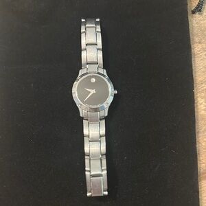 MOVADO Museum 25MM Quartz SS Black Dial Women's Watch (Black)